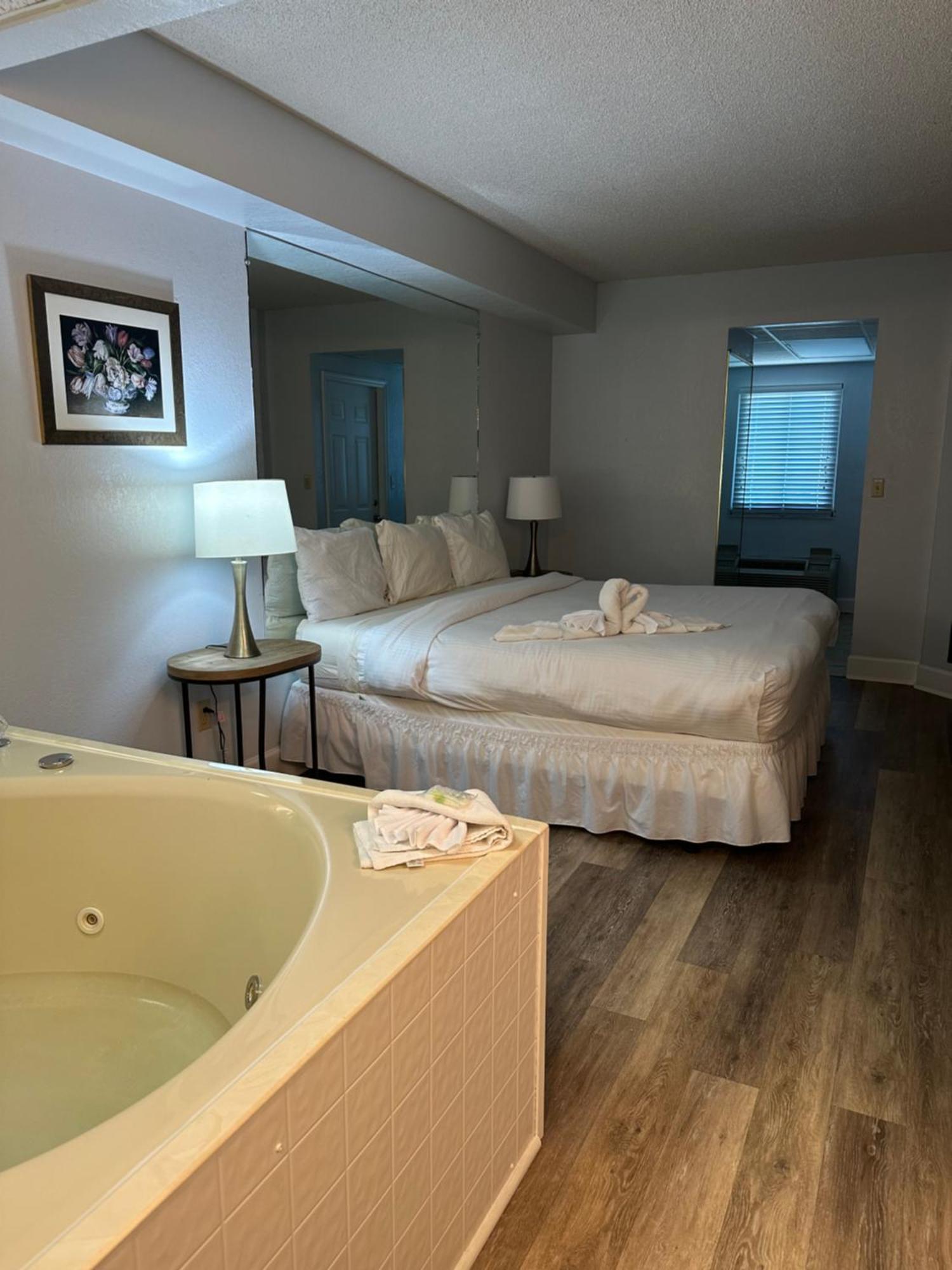 River Place Condos #409 1Bd, 2Bath Pigeon Forge Bagian luar foto